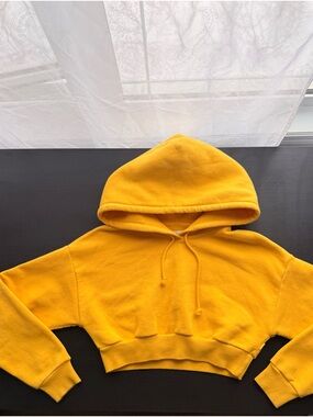 TNA The Super Cropped Hoodie